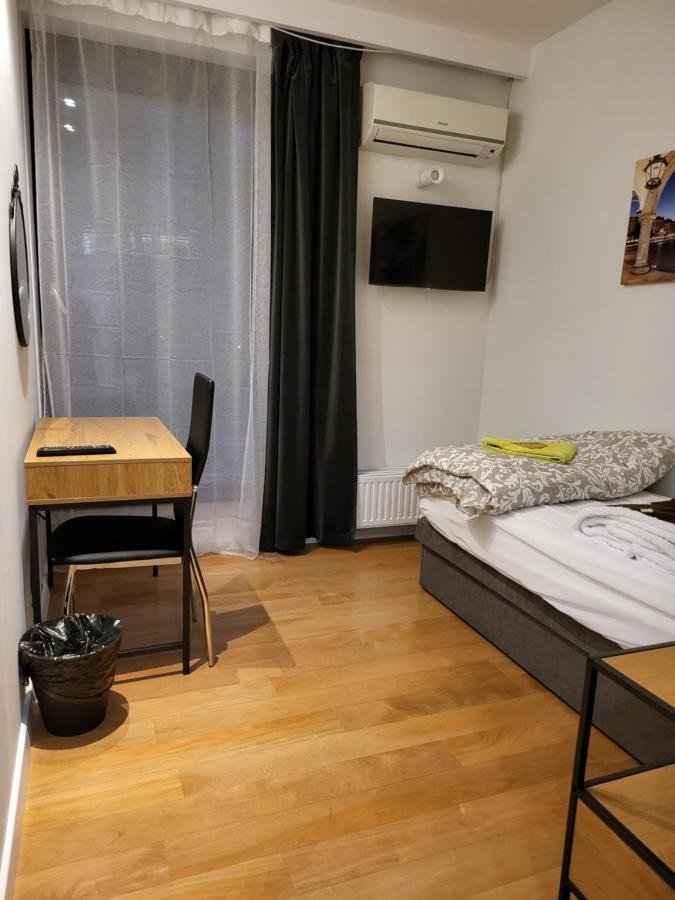 Amber Hostel Szlak คราคูฟ ภายนอก รูปภาพ